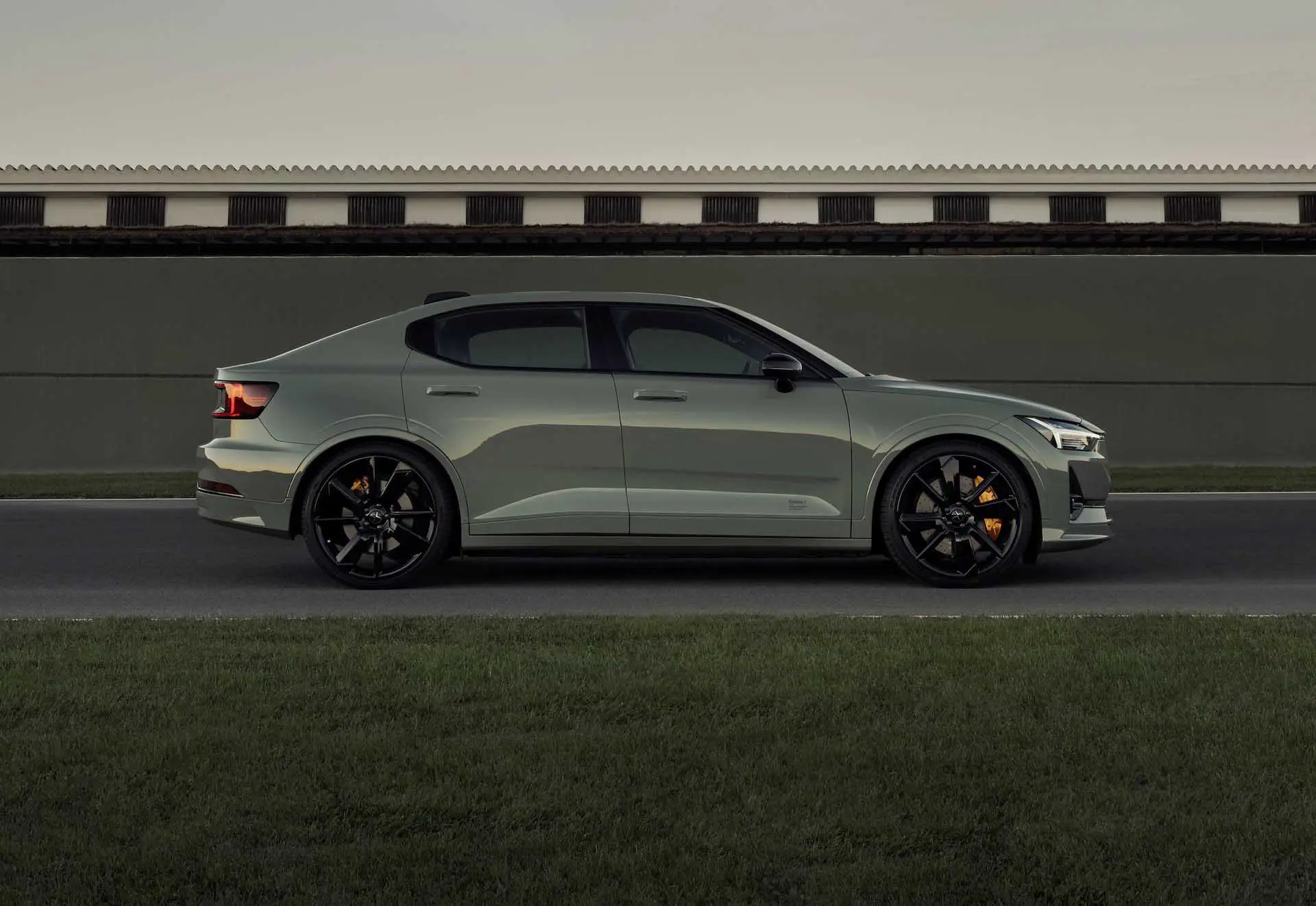 Это делает Polestar 2 Bst Edition 230 особенным.