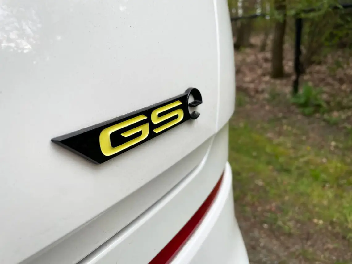 Opel Grandland GSe – 3 плюса и 3 минуса