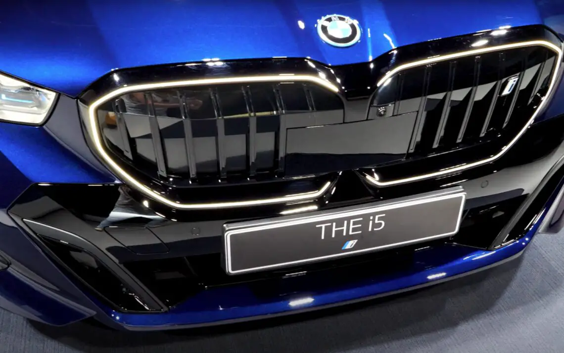 Новые BMW i5 и BMW 5 серии — впечатляют!