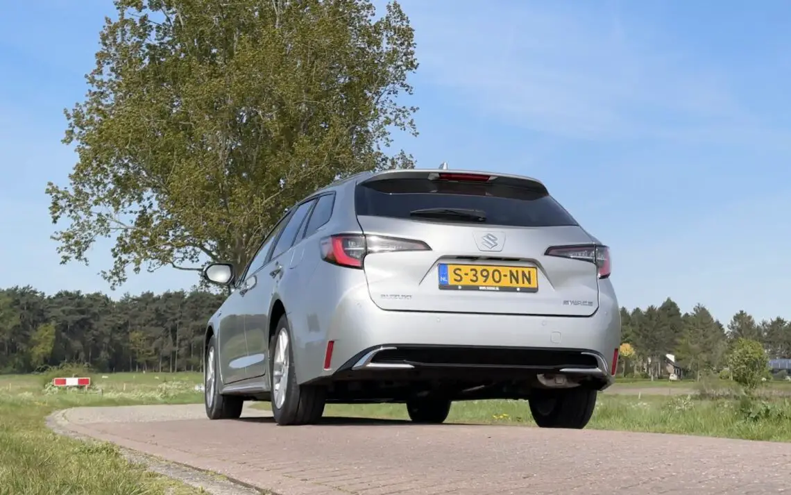 Сузуки Свэйс 2023