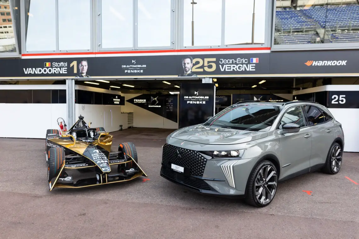 Фотосессия DS7 во время 2023 Monaco ePrix, 7-й встречи чемпионата мира ABB FIA Formula E 2022-23, на трассе Монако с 4 по 6 мая 2023 года в Монако - Фото Жоао Филипе / DPPI