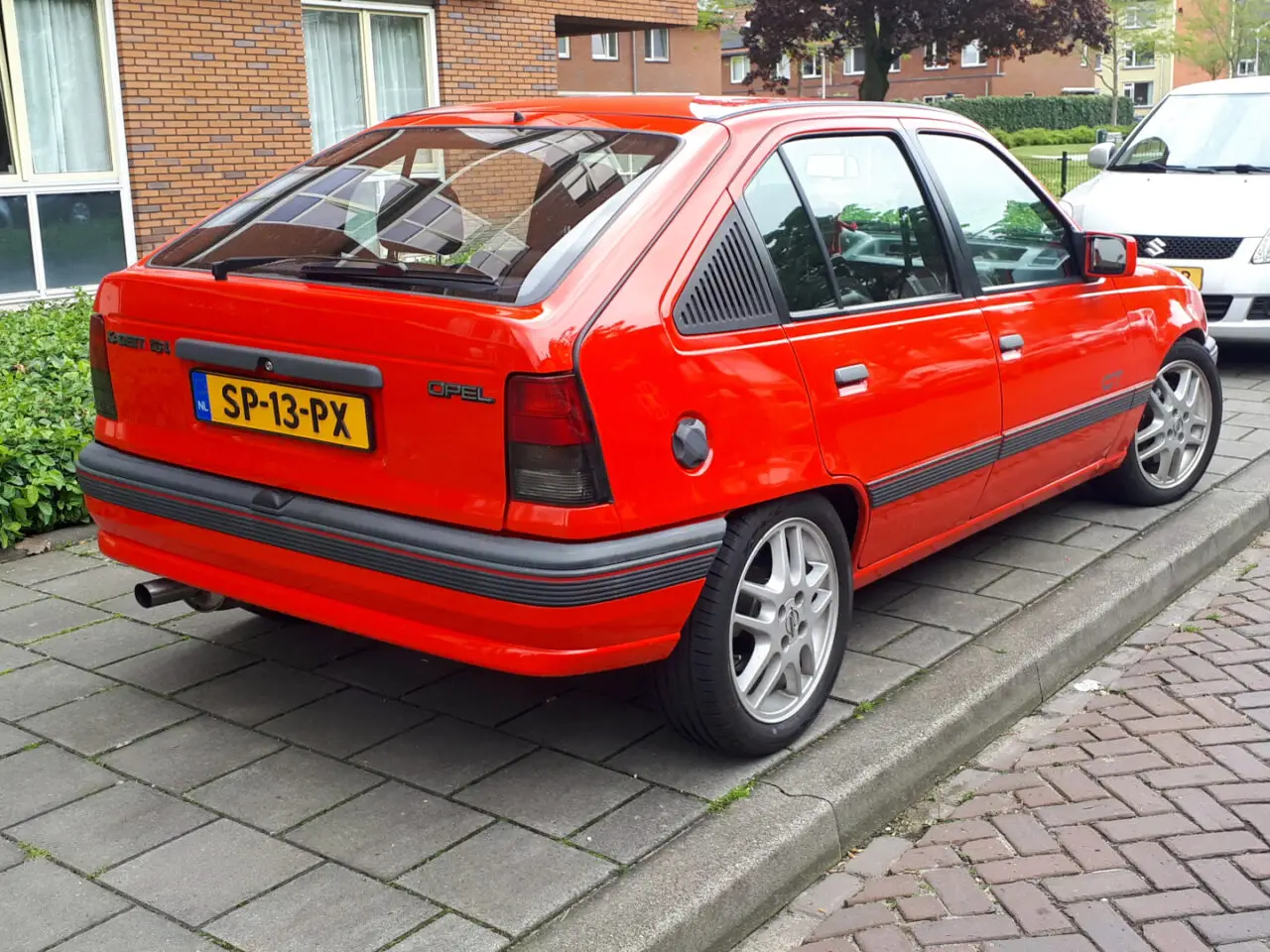 Найден: Opel Kadett 1987 года выпуска.