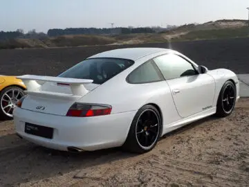 Замечено: Porsche 911 GT3 1999 года выпуска.